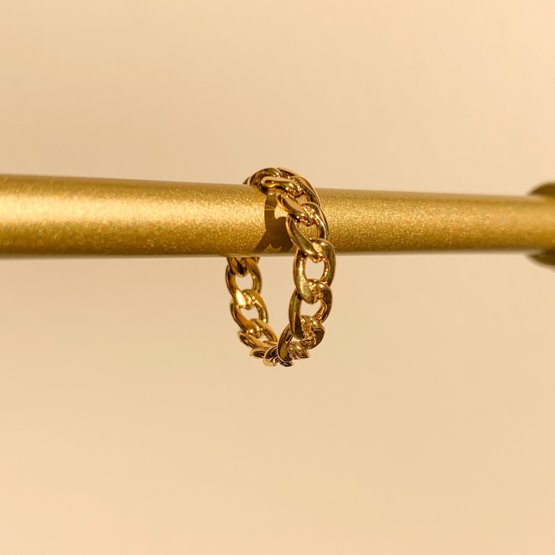 Signature Chain Ring