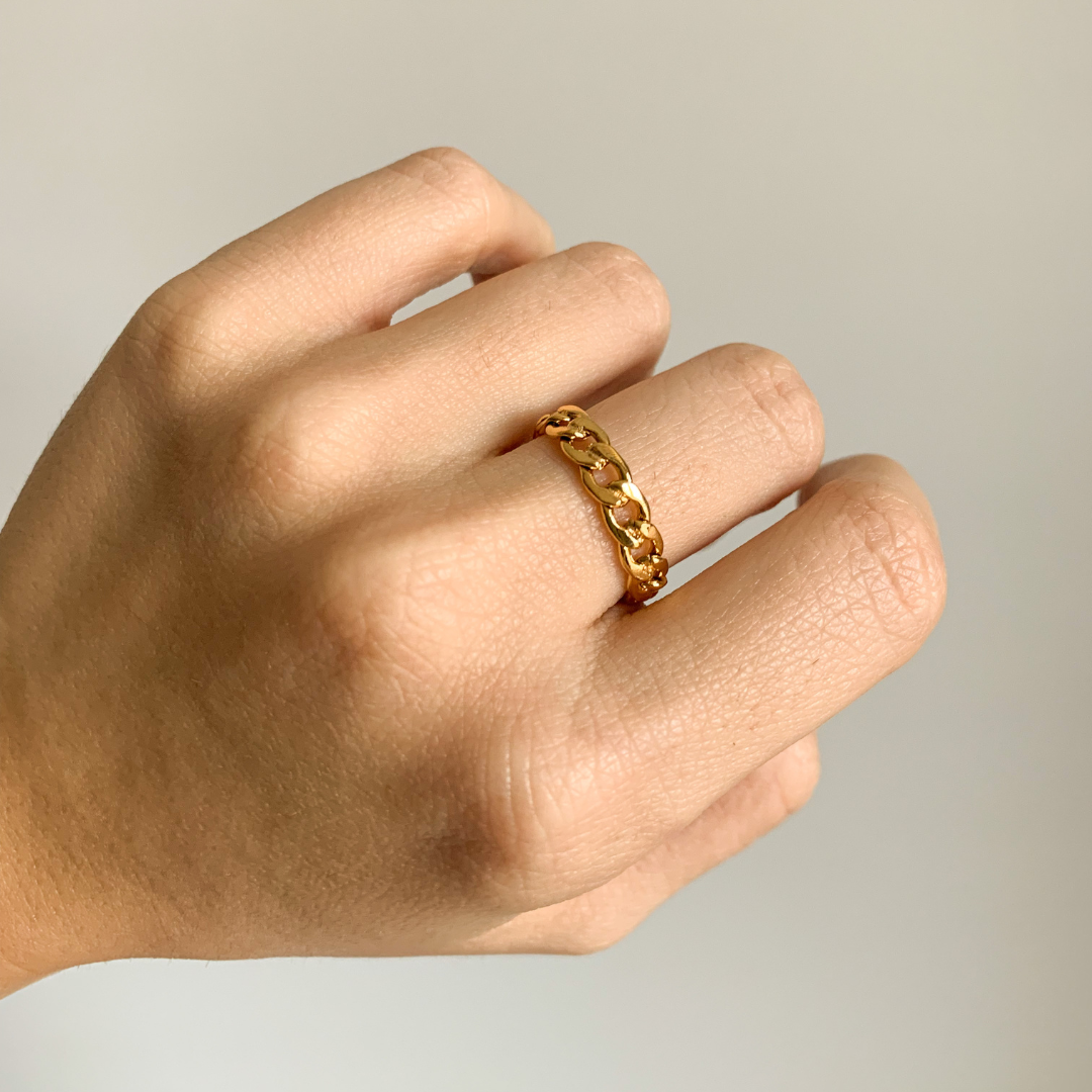 Signature Chain Ring