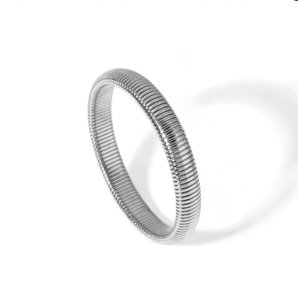 Esme Bangle