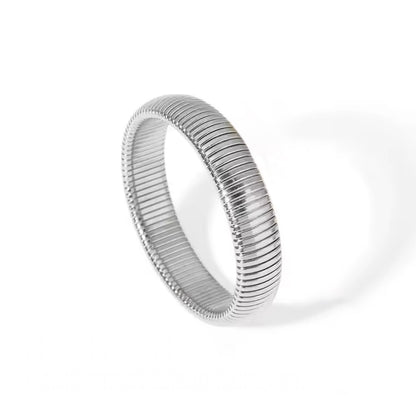 Esme Bangle