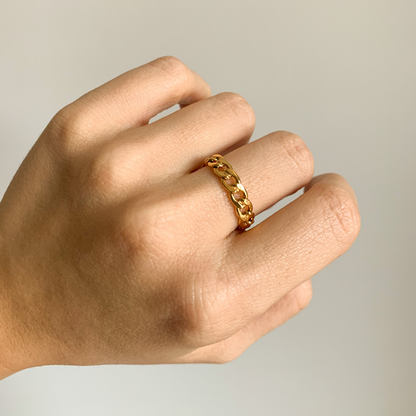 Signature Chain Ring